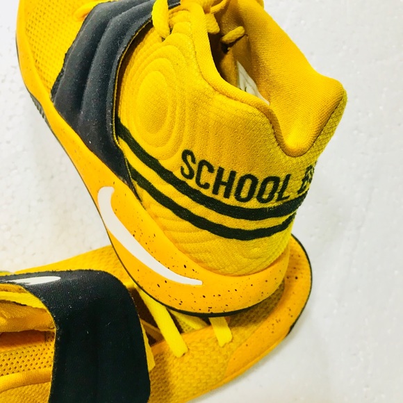 Kyrie collector 2school bus Nike basketball shoes - Picture 4 of 8